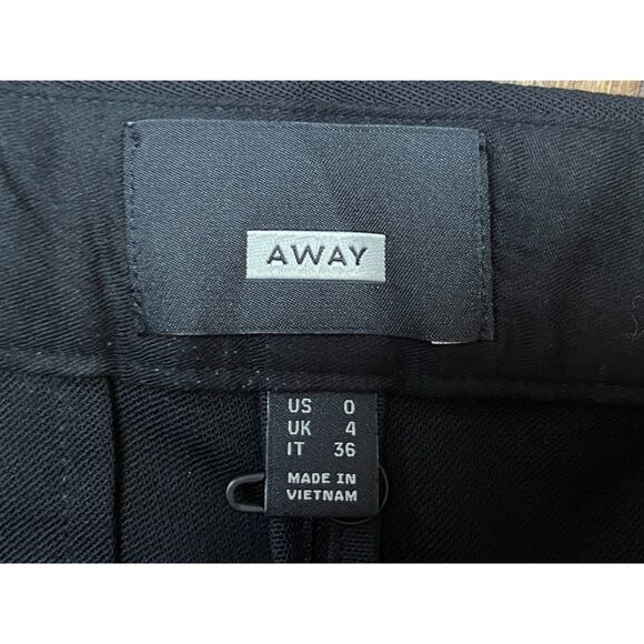 AWAY Black Wool Pleated Barrel Pants Trousers Women's Size 0 - Picture 3 of 9